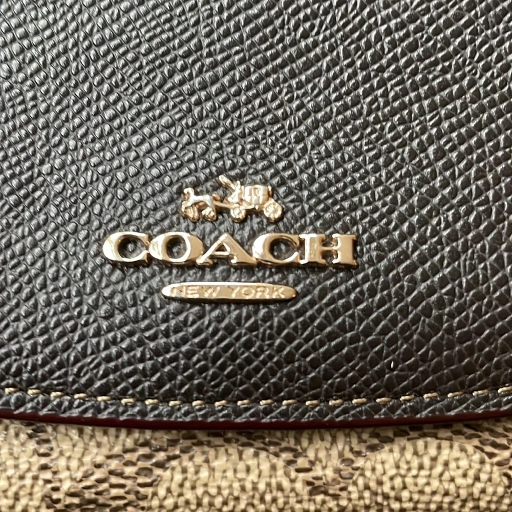 Coach Wallet - Picture 11 of 12